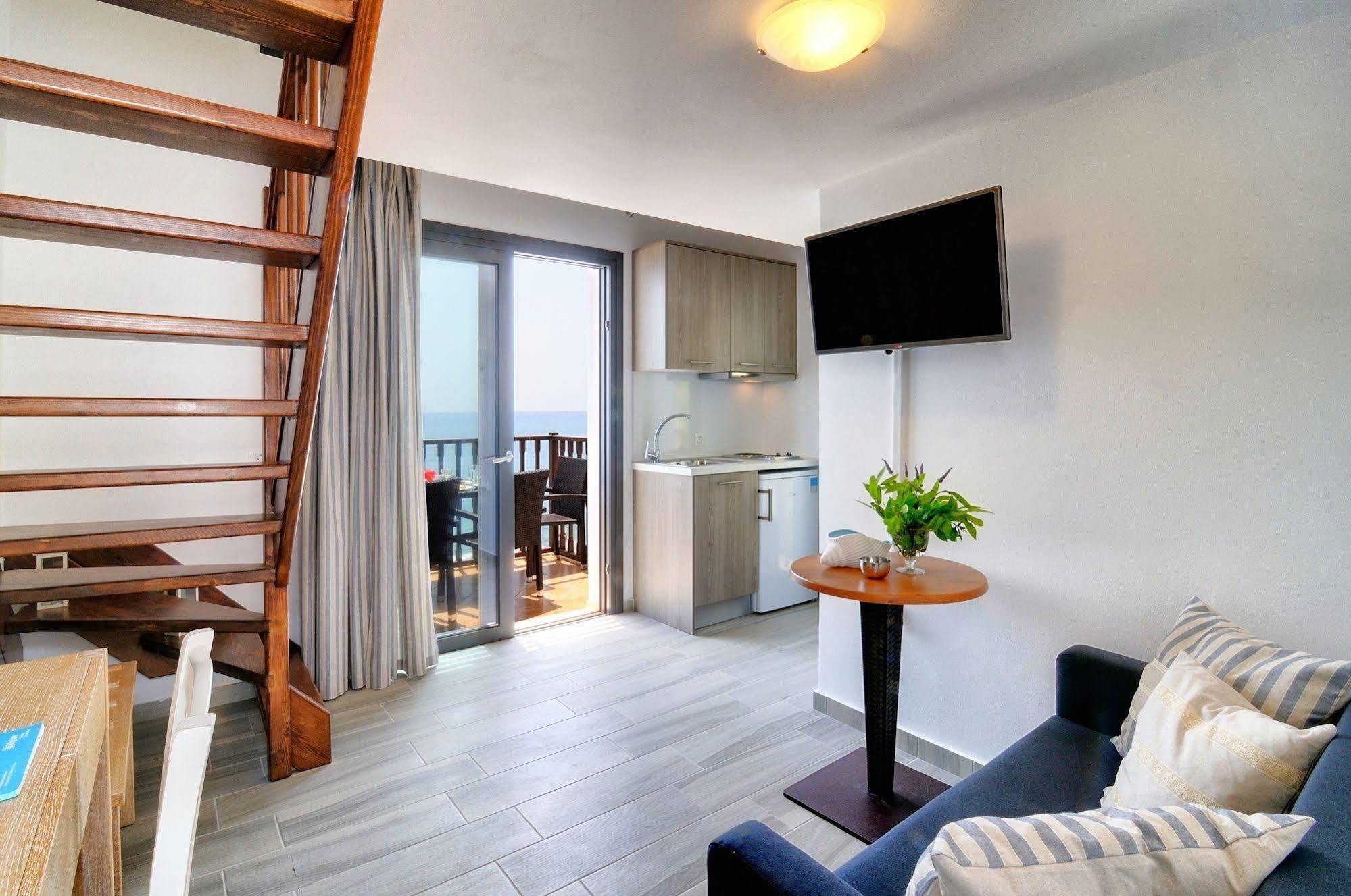 Myrtos Mare Suites Zewnętrze zdjęcie